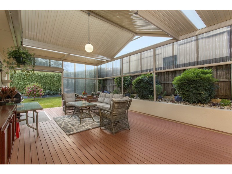 4 Glendale Crescent, Berwick VIC 3806