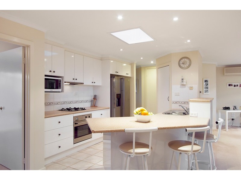 11 Christine Avenue, Berwick VIC 3806