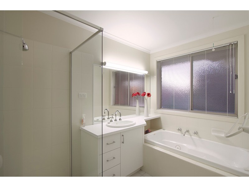 11 Christine Avenue, Berwick VIC 3806