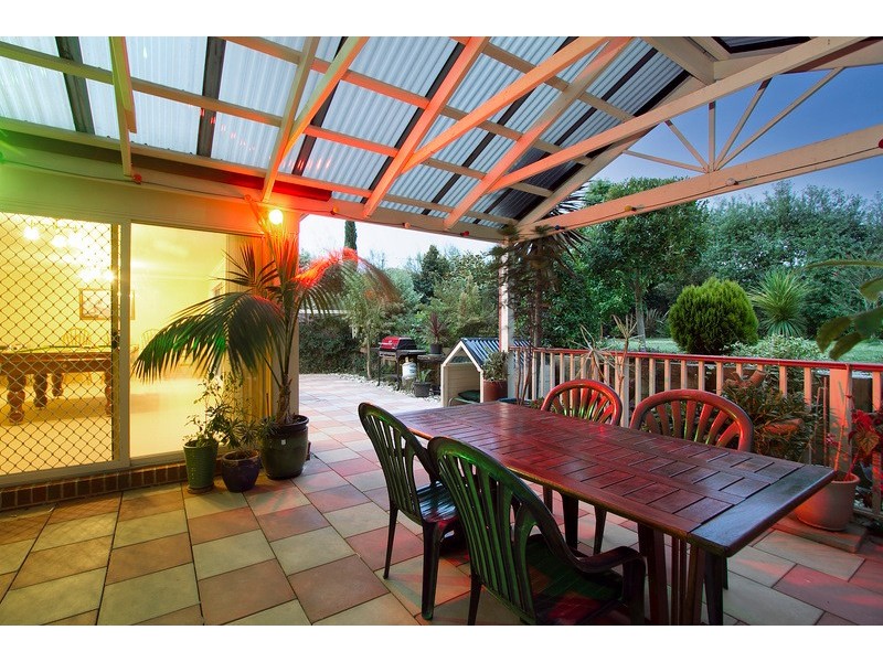 39 Scenic Drive, Beaconsfield VIC 3807