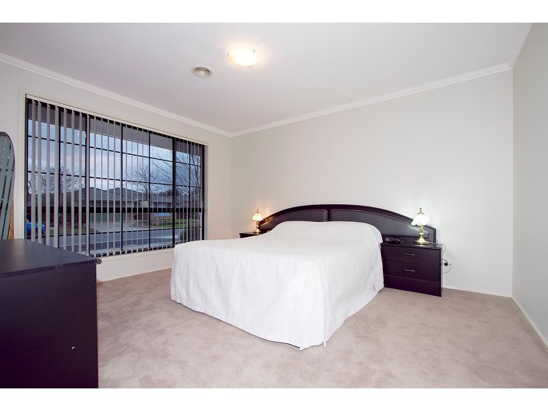 6 Retreat Circuit, Beaconsfield VIC 3807
