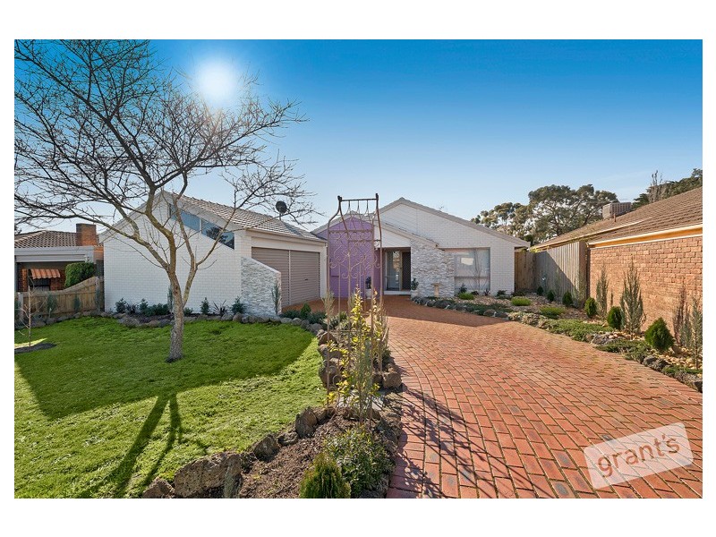 3 Neilian Retreat, Berwick VIC 3806