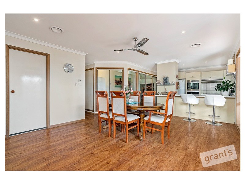 3 Neilian Retreat, Berwick VIC 3806