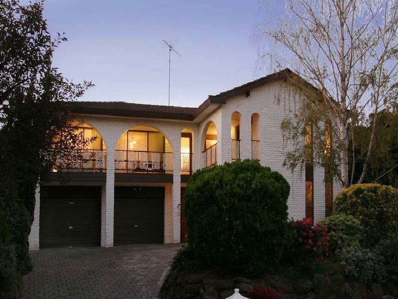 21 McNabb Street, Berwick VIC 3806
