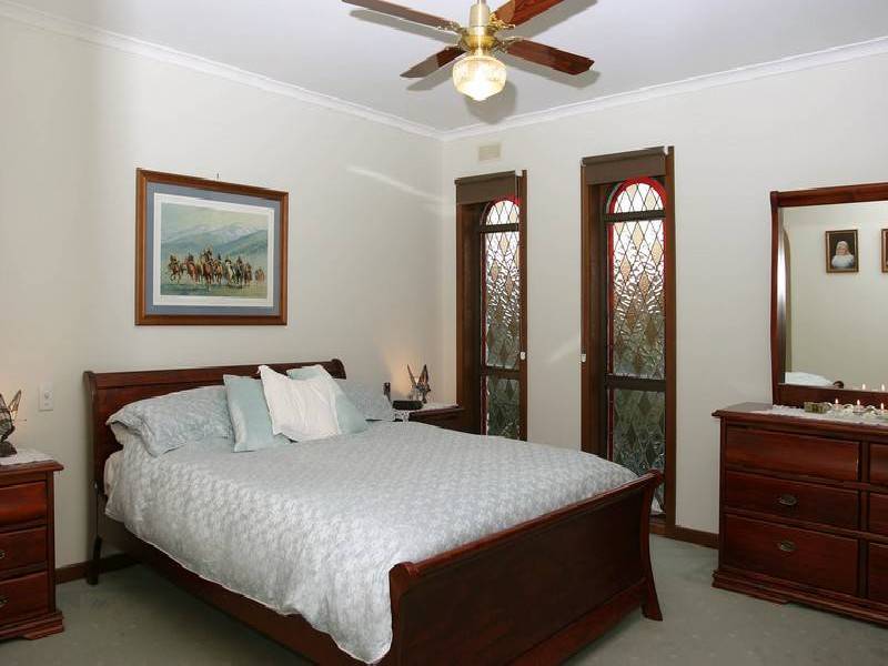 21 McNabb Street, Berwick VIC 3806