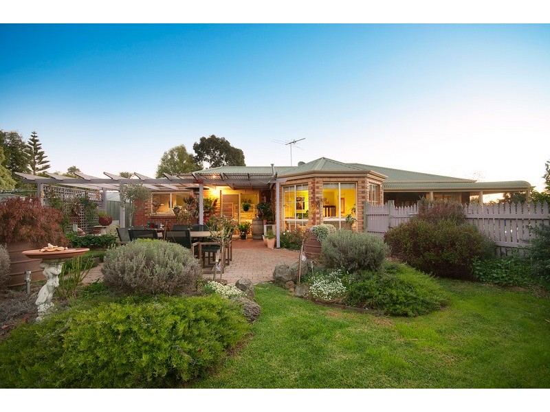 3 Bruce Court, Berwick VIC 3806