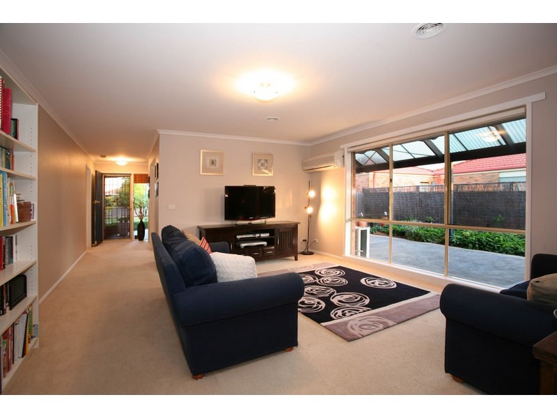 37 Bounty Way, Berwick VIC 3806