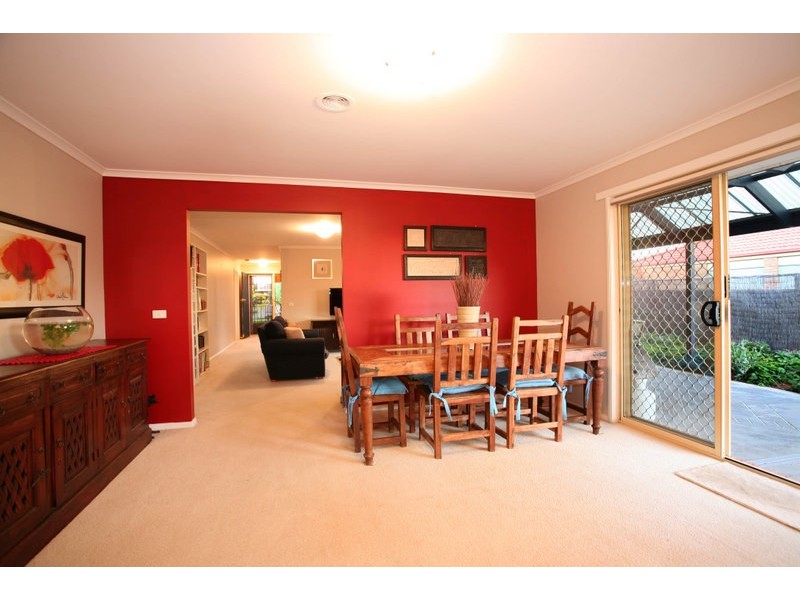 37 Bounty Way, Berwick VIC 3806