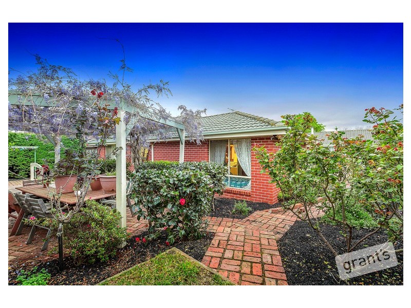 11 Warwick Court, Berwick VIC 3806