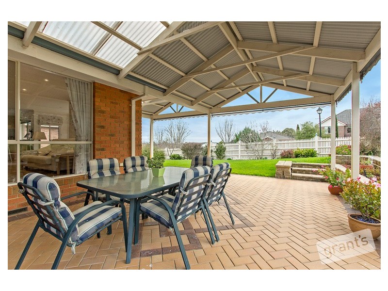41 Janet Bowman Boulevard, Beaconsfield VIC 3807