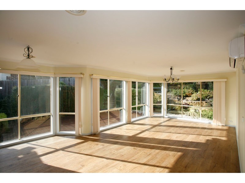 12 Fairholme Boulevard, Berwick VIC 3806