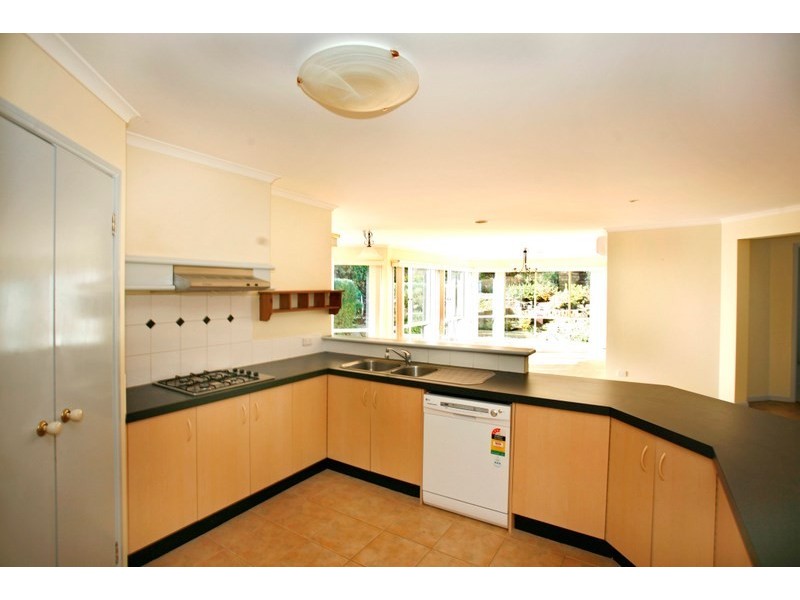 12 Fairholme Boulevard, Berwick VIC 3806