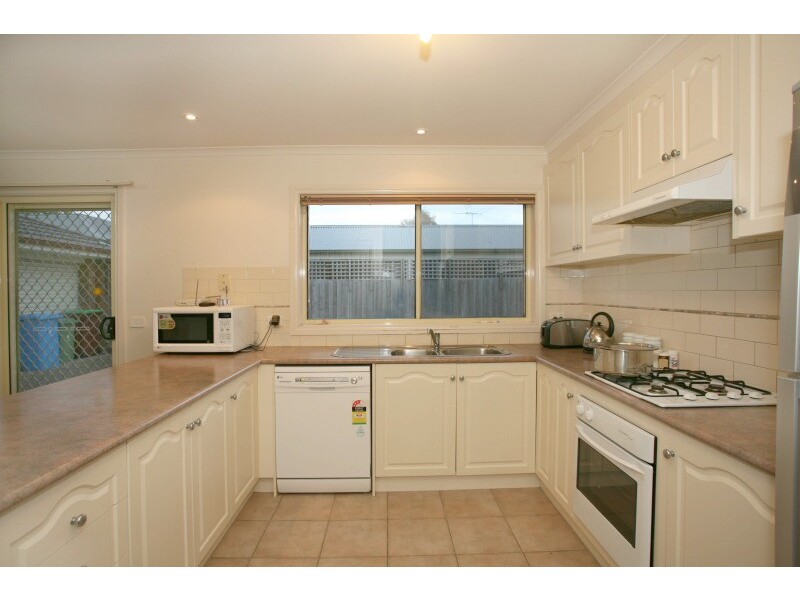 3 Alberta Way, Berwick VIC 3806