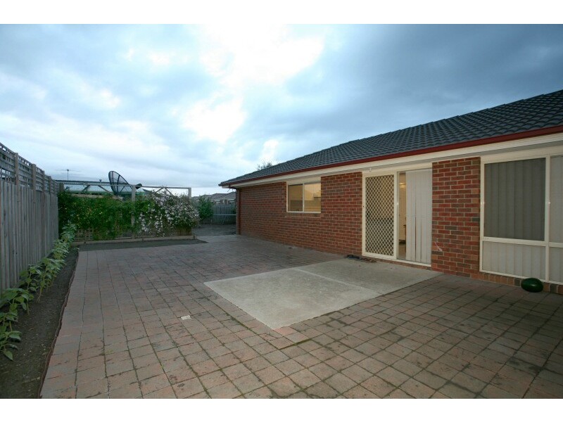 3 Alberta Way, Berwick VIC 3806