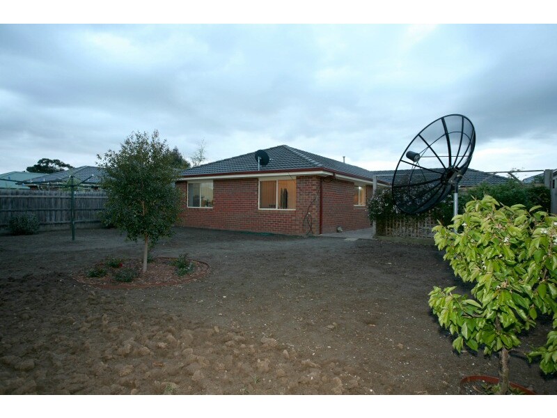 3 Alberta Way, Berwick VIC 3806