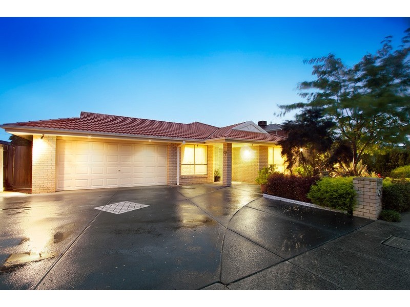 32 Sanctuary Way, Beaconsfield VIC 3807