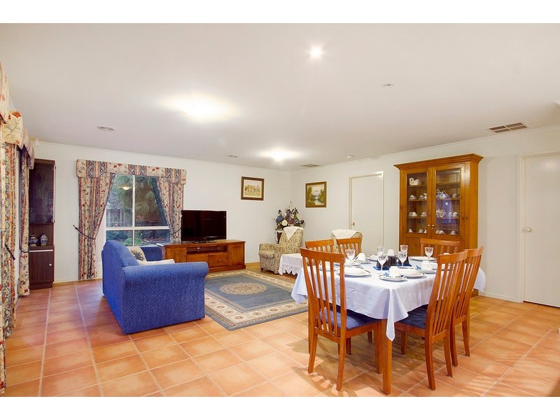 32 Sanctuary Way, Beaconsfield VIC 3807