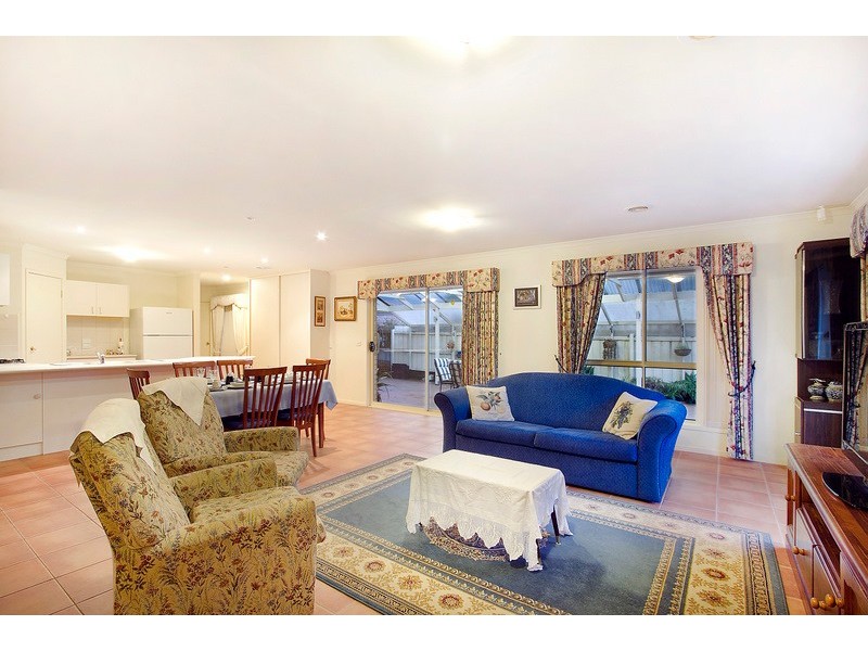 32 Sanctuary Way, Beaconsfield VIC 3807