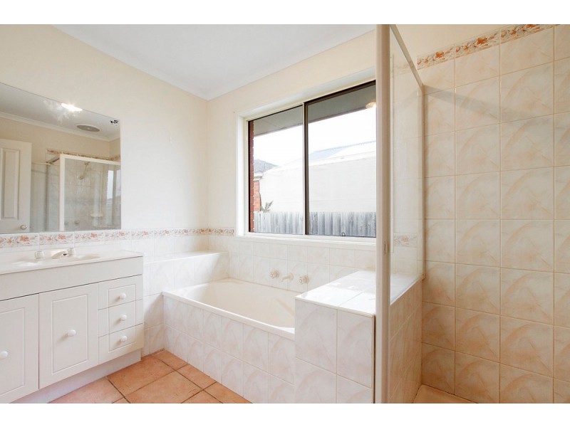 133 Golf Links Road, Berwick VIC 3806