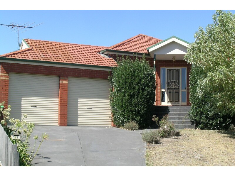 18 Albrecht Avenue, Berwick VIC 3806