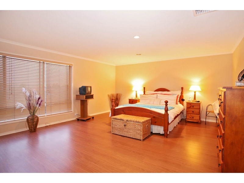 23 Pendulum Place, Berwick VIC 3806