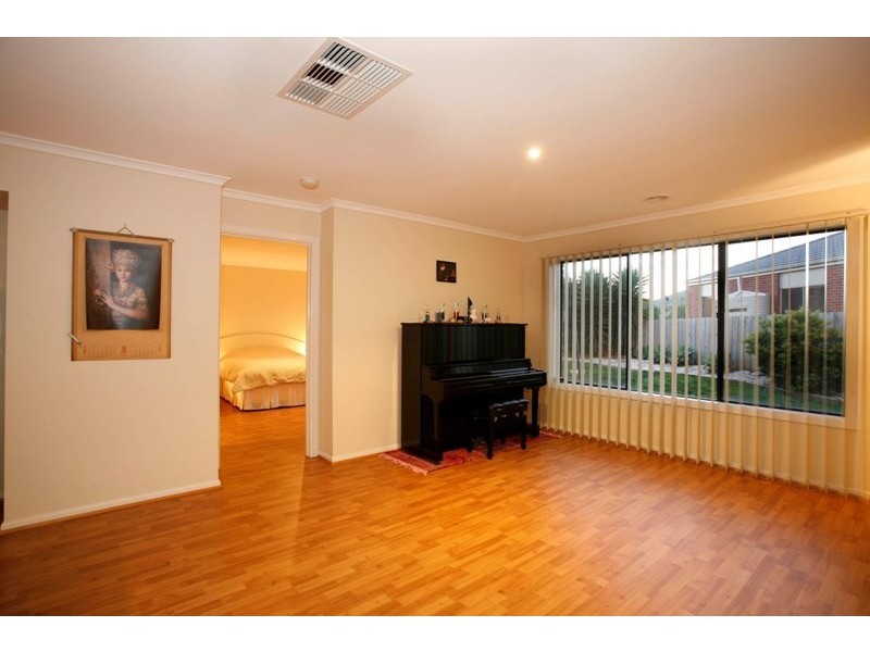 4 Euston Court, Berwick VIC 3806