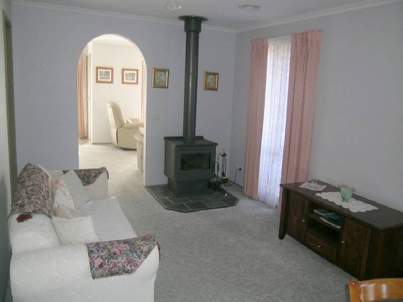 23 Homestead Road, Berwick VIC 3806