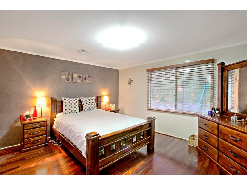 4 Allunga Parade, Berwick VIC 3806