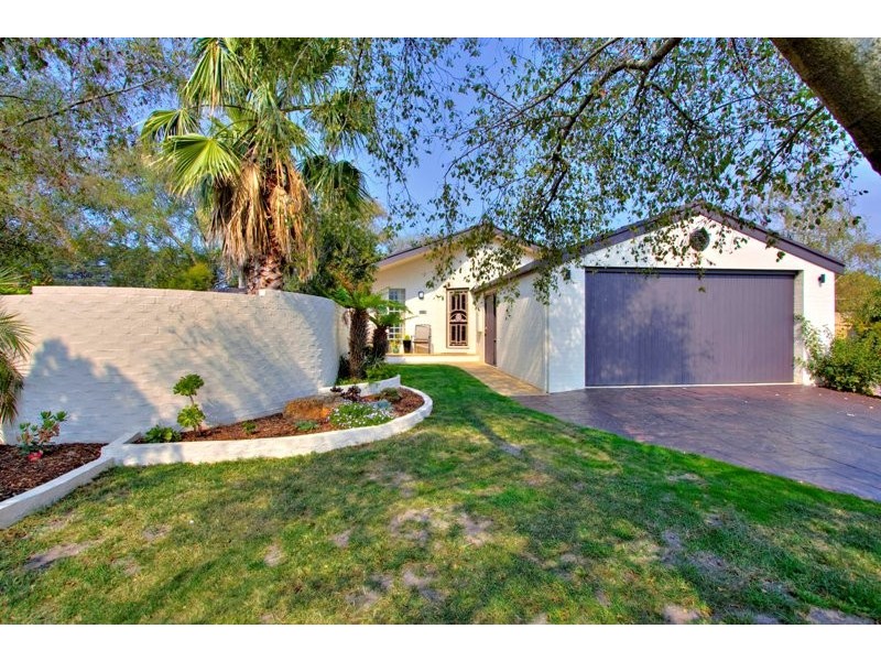 5 Kimberly Court, Berwick VIC 3806