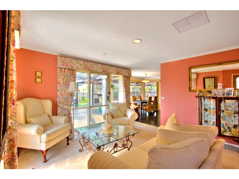 5 Kimberly Court, Berwick VIC 3806