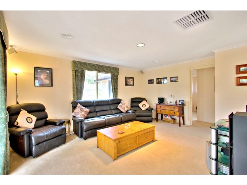 5 Kimberly Court, Berwick VIC 3806