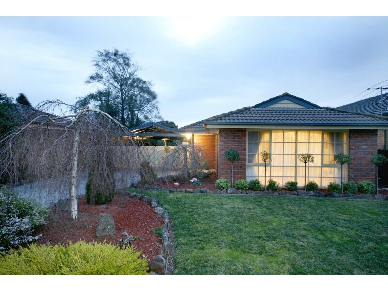 6 Tyntynder Close, Berwick VIC 3806