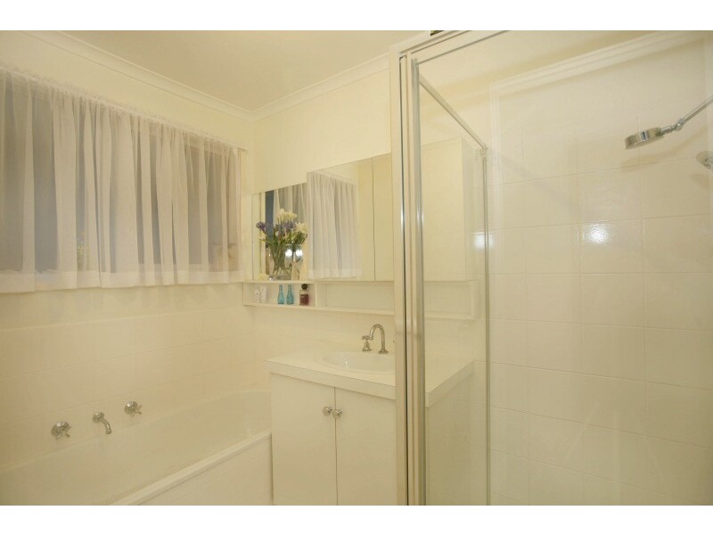 6 Tyntynder Close, Berwick VIC 3806