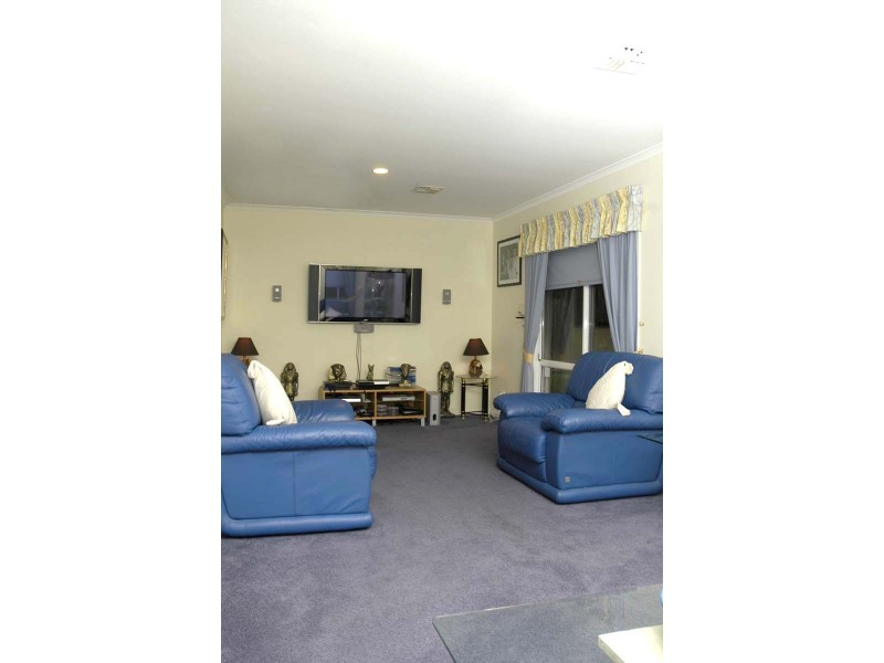 6 Ferncroft Court, Berwick VIC 3806