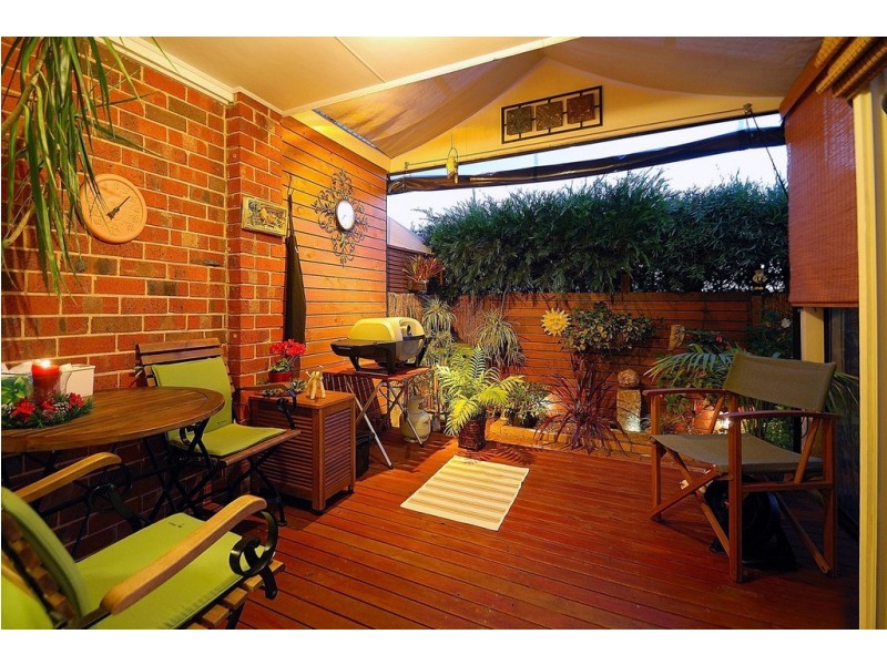 42/5-17 William Road, Berwick VIC 3806