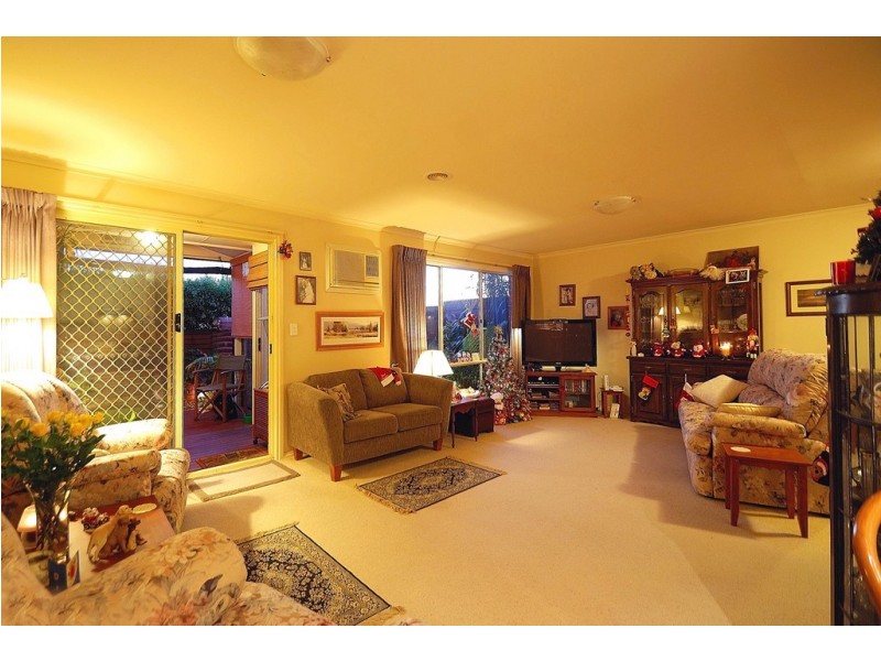 42/5-17 William Road, Berwick VIC 3806