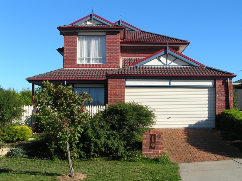 50 Grantham Cres, Berwick VIC 3806