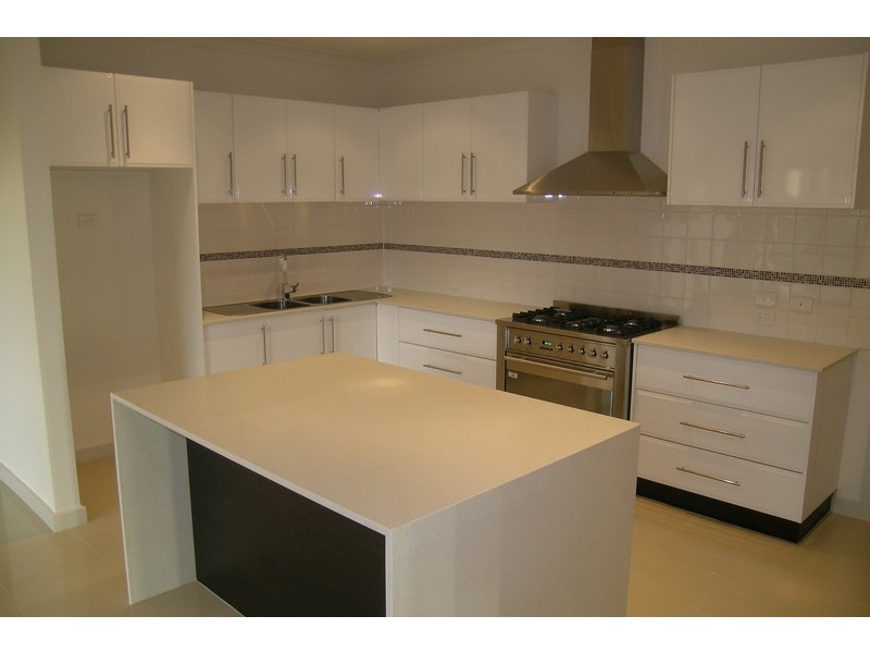 14 Tennyson Close, Berwick VIC 3806
