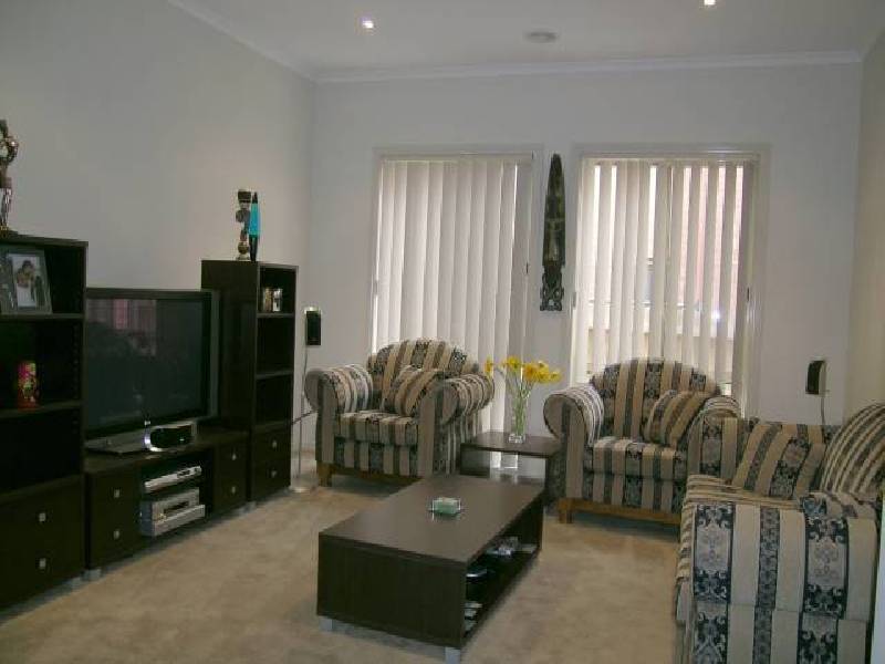 54 Amhurst Drive, Cranbourne North VIC 3977