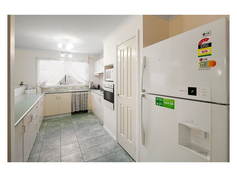 112 Earlsfield Drive, Berwick VIC 3806