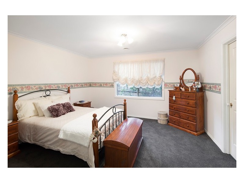 112 Earlsfield Drive, Berwick VIC 3806