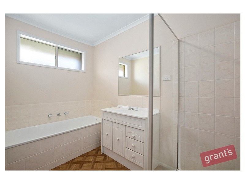 11 Fira Court, Narre Warren VIC 3805