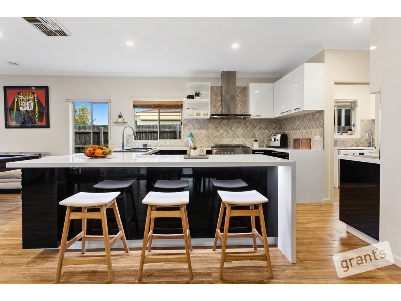 56 Wood Road, Narre Warren South VIC 3805