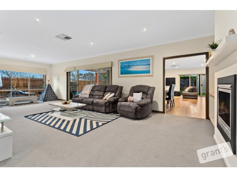 56 Wood Road, Narre Warren South VIC 3805