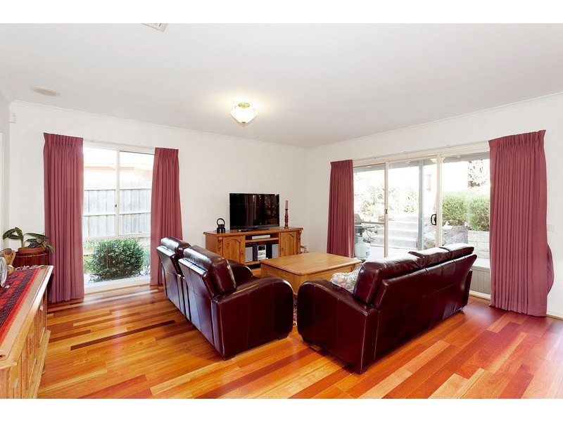 1 Brent Close, Berwick VIC 3806