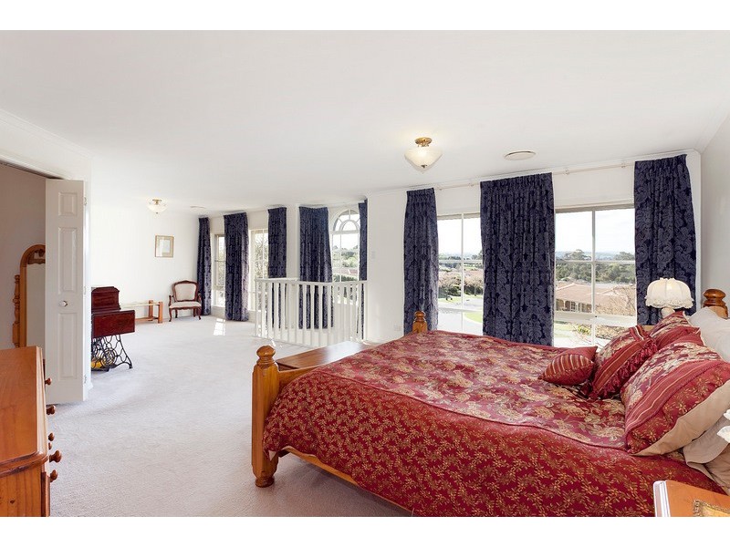 1 Brent Close, Berwick VIC 3806