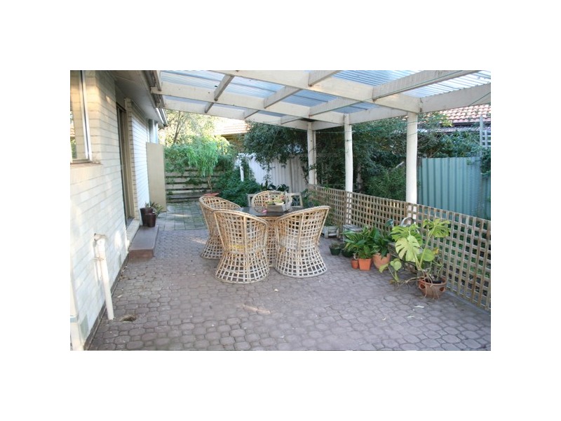 32 Ambleside Crs, Berwick VIC 3806