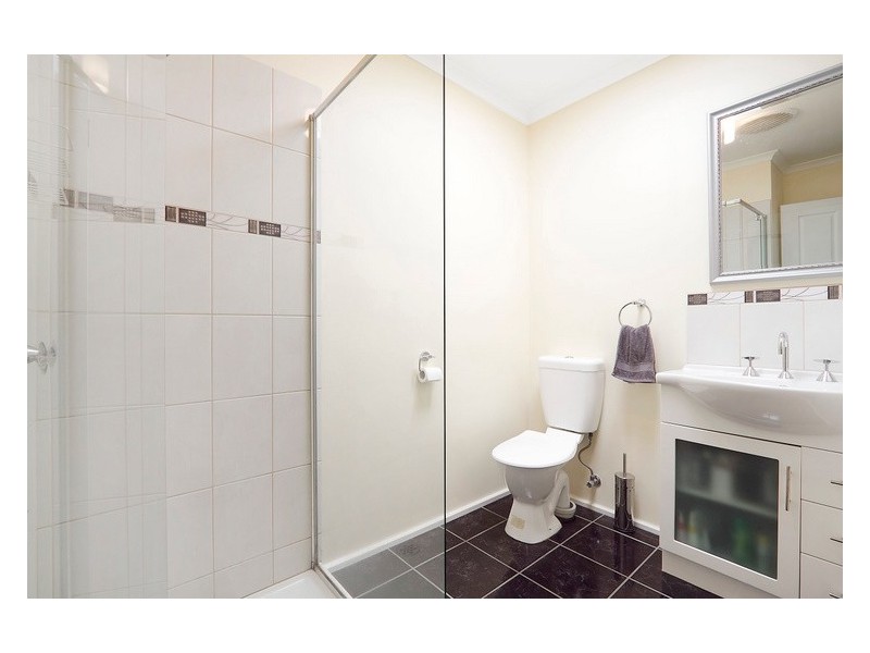 5 Queens Court, Berwick VIC 3806