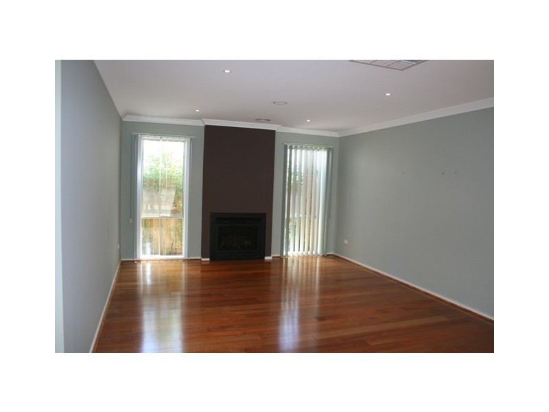 5 Cedarwood Crescent, Berwick VIC 3806