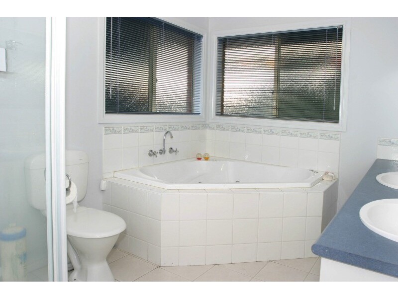 9 Rochester Vista, Officer VIC 3809